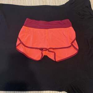 Lululemon Women's Speed Shorts Flash Light Dashing Purple